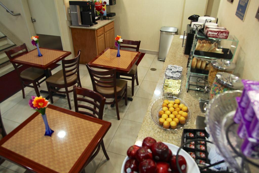 Corona Hotel New York - Laguardia Airport Εξωτερικό φωτογραφία